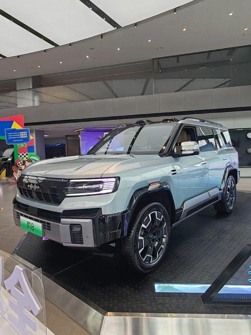 深圳大鹏新区利旺恒企业管理咨询比亚迪方程豹硬派越野的爆款，英菲尼迪35周年与你共成长